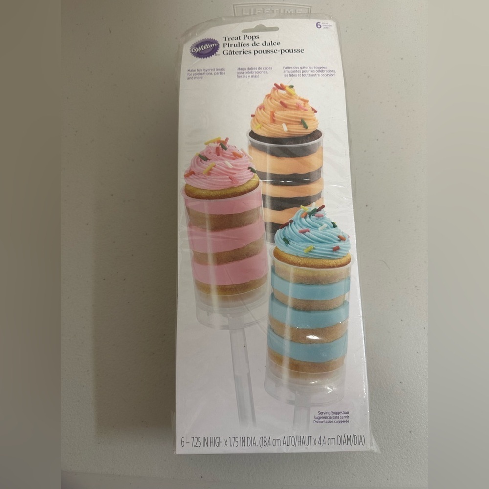 Wilton cupcake treat pops‎ new and unopened​